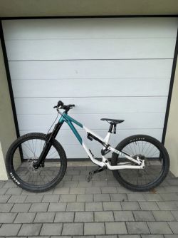 Commencal Meta