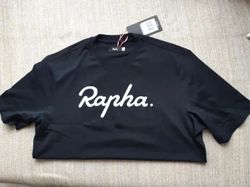 Prodám nové tričko Rapha, tričko Willier a 2 ks bidonů Rapha.