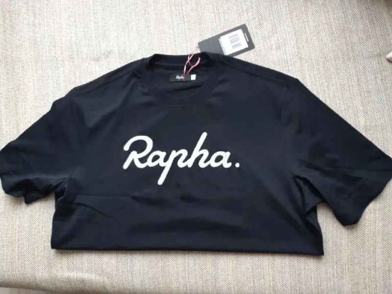 Prodám nové tričko Rapha, tričko Willier a 2 ks bidonů Rapha.