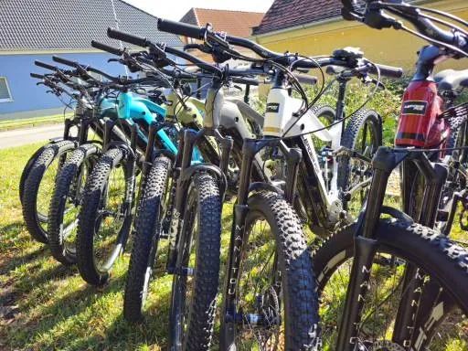 Výprodej celoodpružených elektrokol z půjčovny