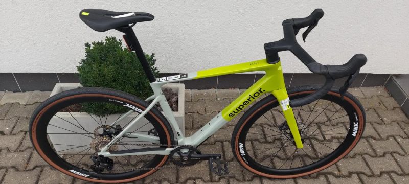 Nové gravel kolo SUPERIOR XR 9.7 GR Gloss Grey/Racing Yellow, vel. 54 cm (M) plus karbonový kola !!!