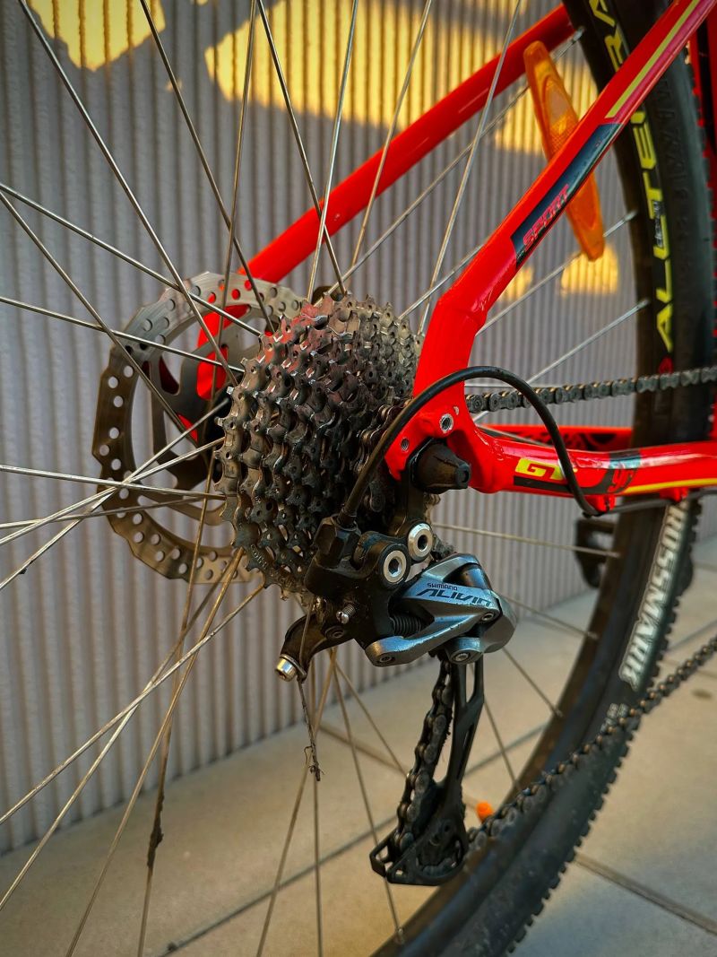 GT Avalanche Sport 29