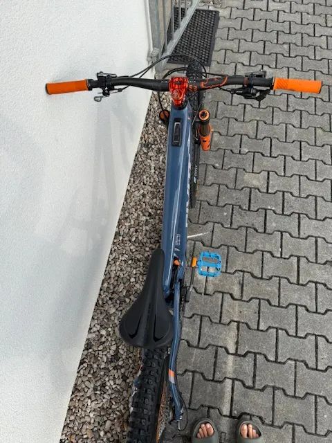 PIVOT SHUTTLE Shuttle LT