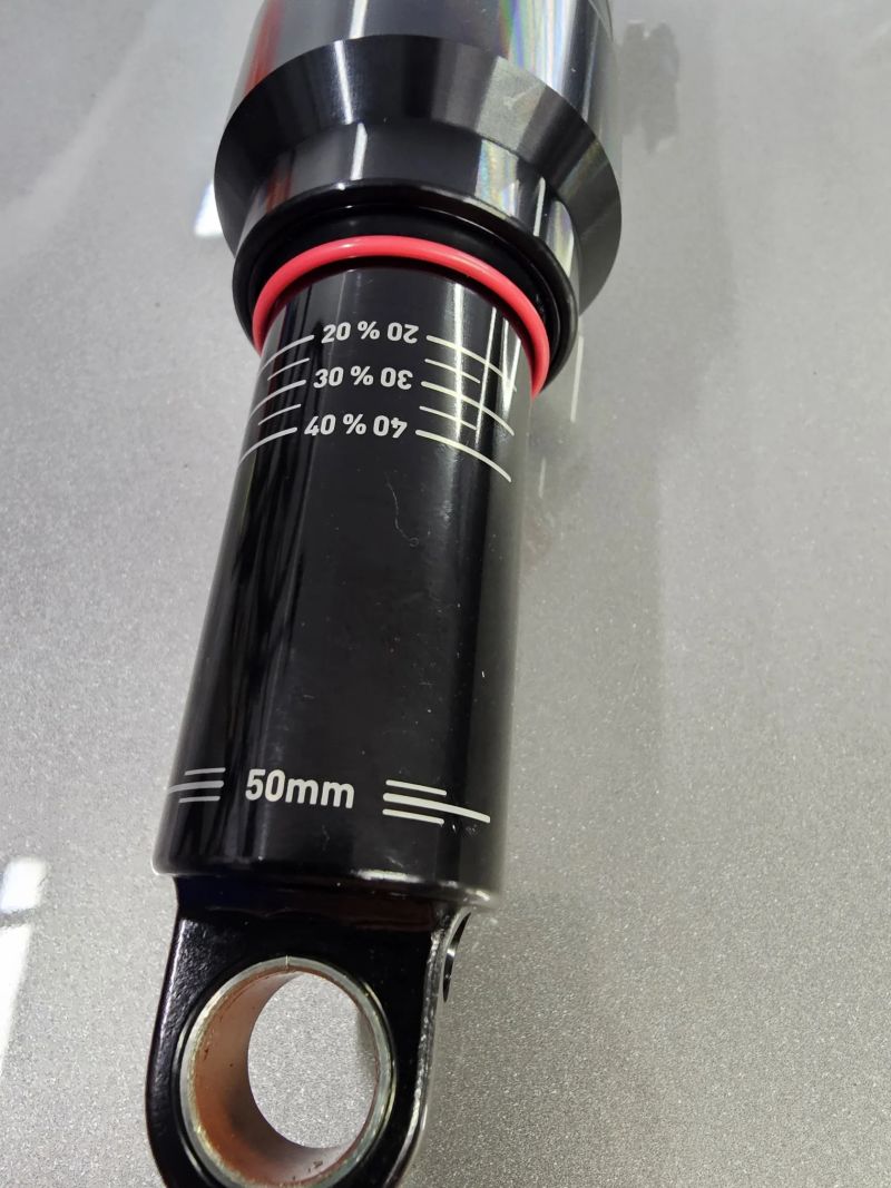 Rock Shox 185x50 mm delux ultimate RCT