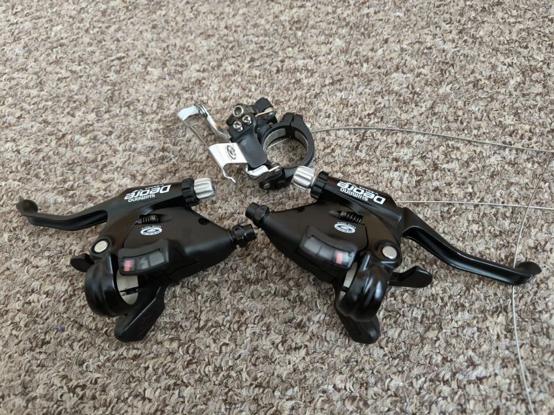 Shimano Deore 3x9 řazení , brzdy, přesmykač 
