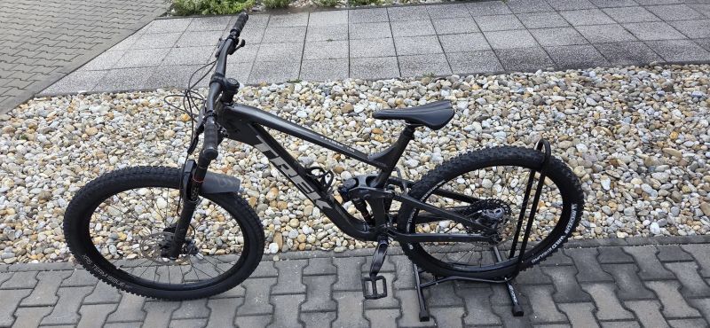 Prodám skvělý enduro bike TREK Slash 8 velikost XL 29“ rok 2021
