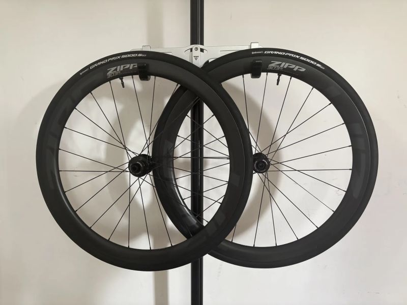 Zapletená kola Zipp 303 S | ořech Shimano