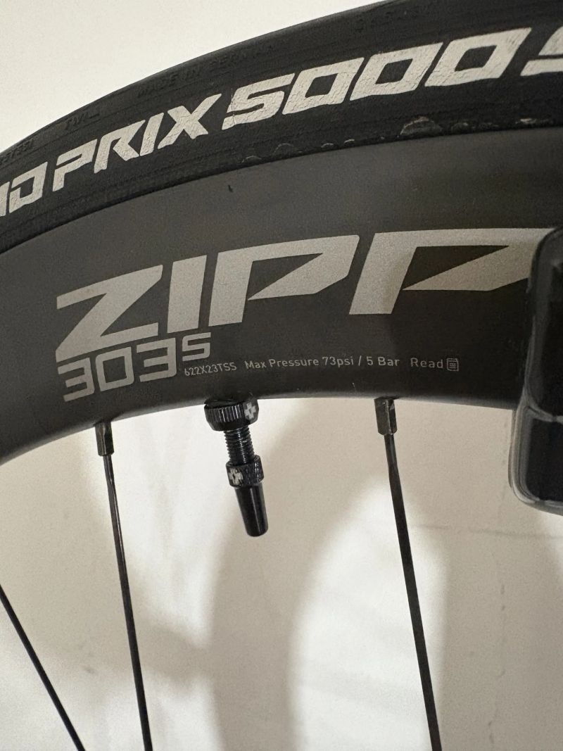 Zapletená kola Zipp 303 S | ořech Shimano