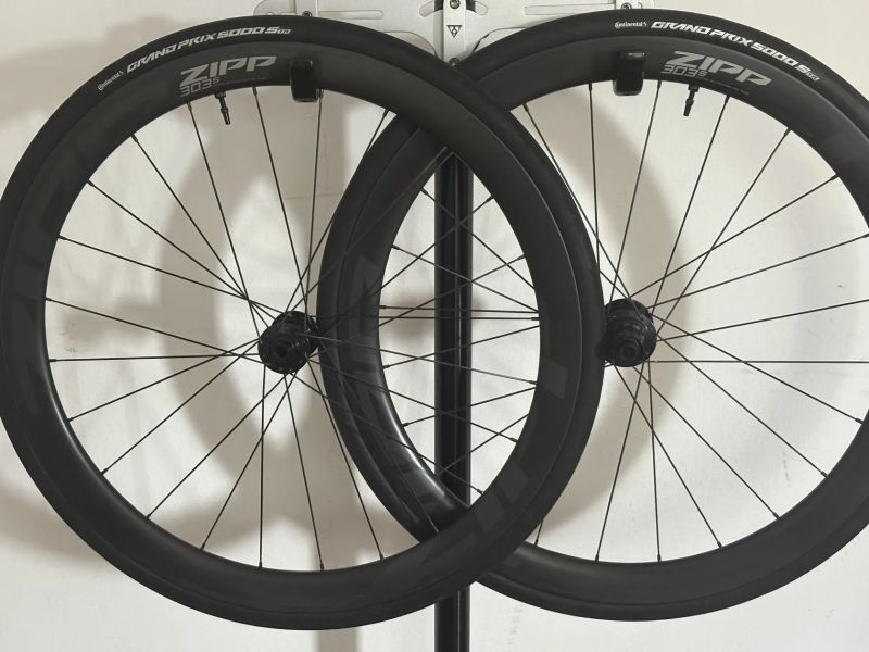 Zapletená kola Zipp 303 S | ořech Shimano