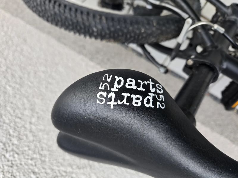 Dětské kolo KUbikes 16, černá barva