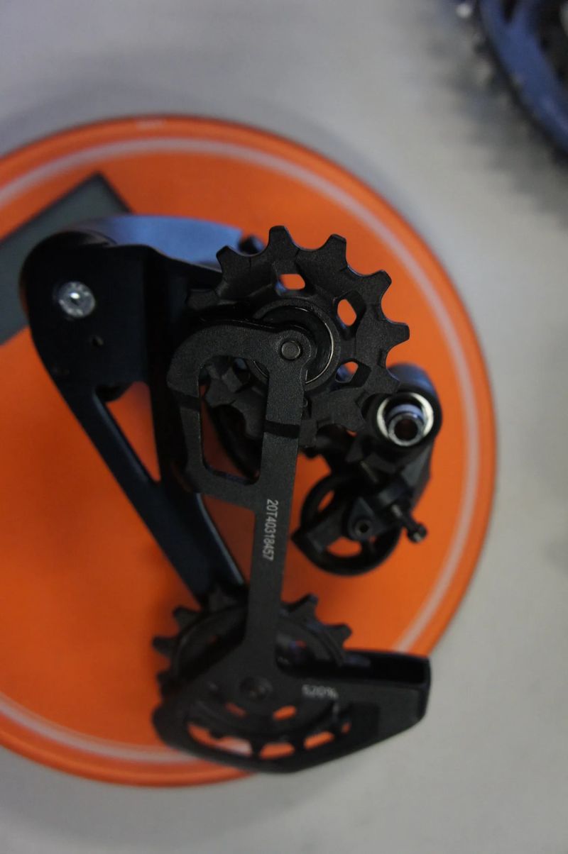 SRAM GX Eagle Lunar černá 12 rychlostí dlouhé ramínko