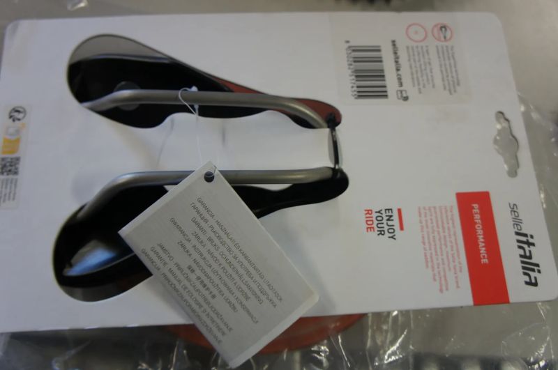 Sedlo Selle Italia Watt Superflow 133 mm