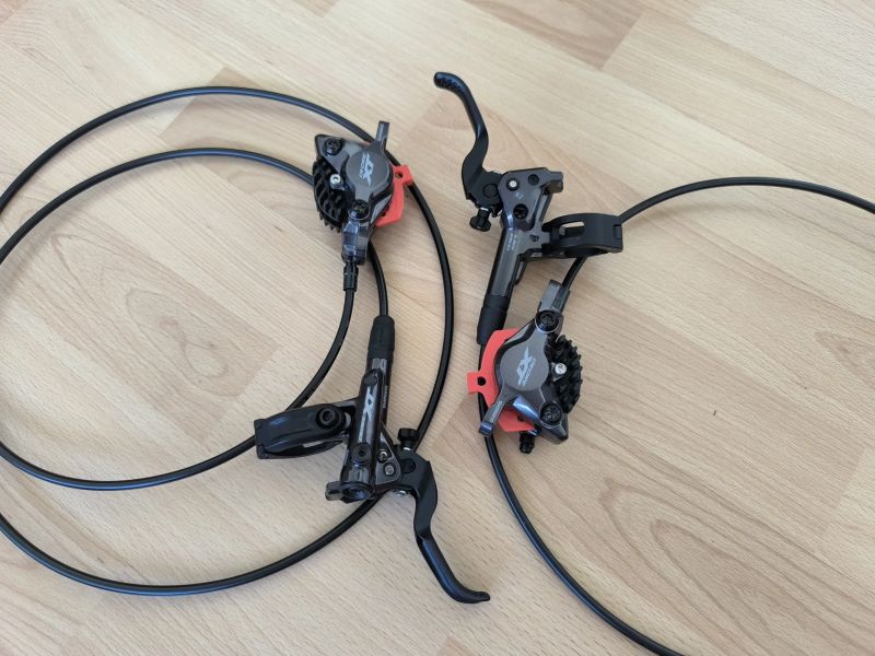 Nové Shimano Deore XT BR-M8100 -set 