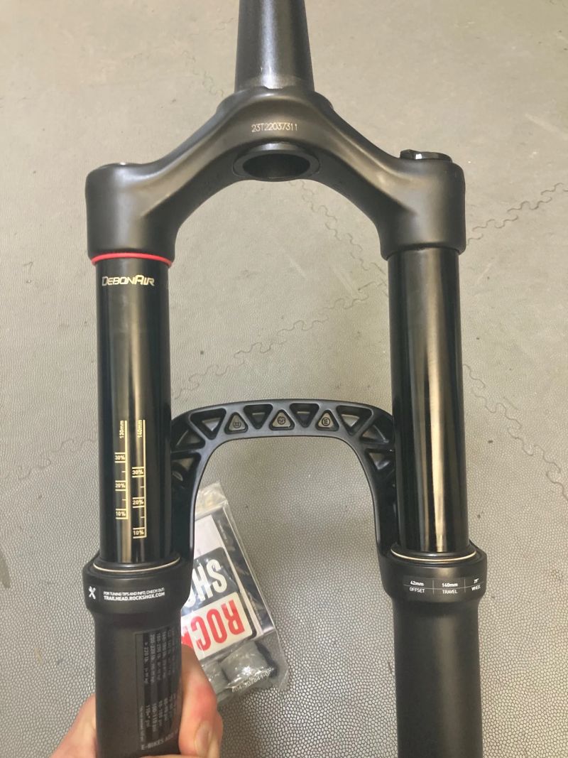 Nový Rock Shox Pike Select