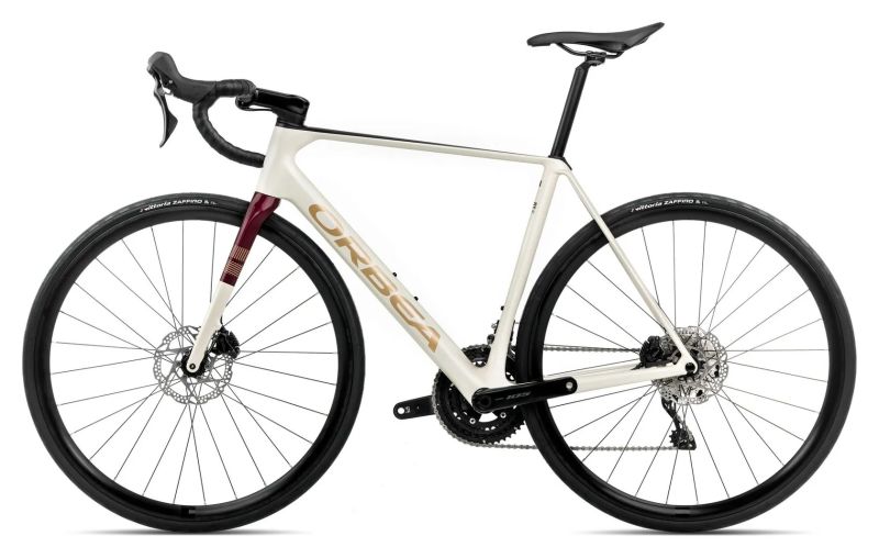 silniční kolo Orbea ORCA M30 2025 vel. 49 (vínovo/krémová) a 55 (černá) - SLEVA 29 %