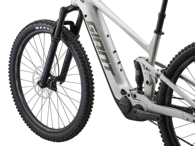 celoodpružené elektrokolo Giant Stance E+ 0 Pro vel. L (TEST kolo, najeto 250 km, SLEVA 29 %)