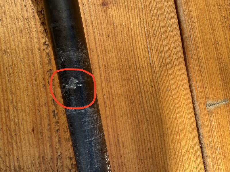 Řidítka Chromag BZA 35 mm zkrácená na 760 mm - odloupnutá vrstva u levé objímky brzdy
