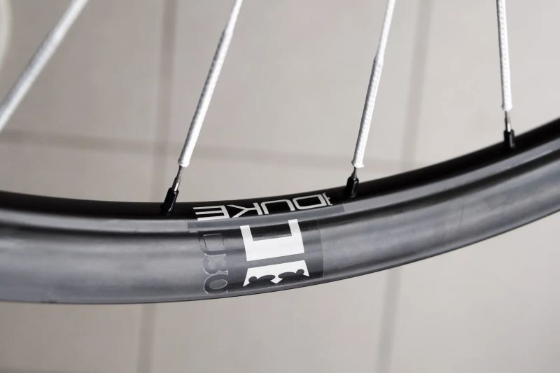 karbonové výplety 29" DUKE Lucky Jack SLS5 31 / Erase Hooked / Berd (od 1.010 g) 