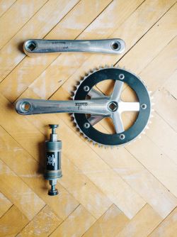 Fixie kliky Sturmey Archer 170mm stříbrné 42z