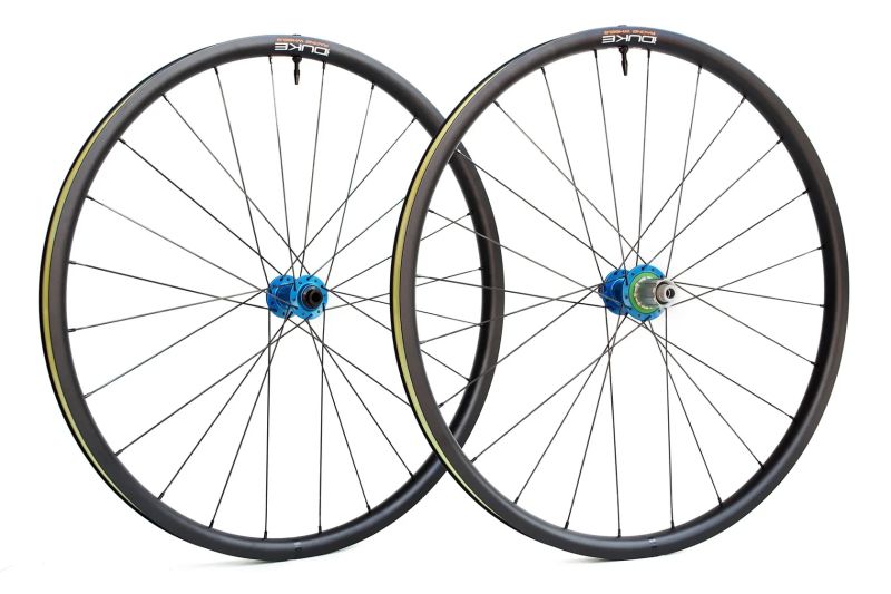AKCE! gravel výplety DUKE World Runner X 25 / Hope RS 24 R / Sapim CX-Ray 1.665 g