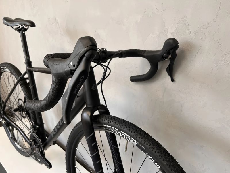 Gravel Kross Esker 6.0 vel. M
