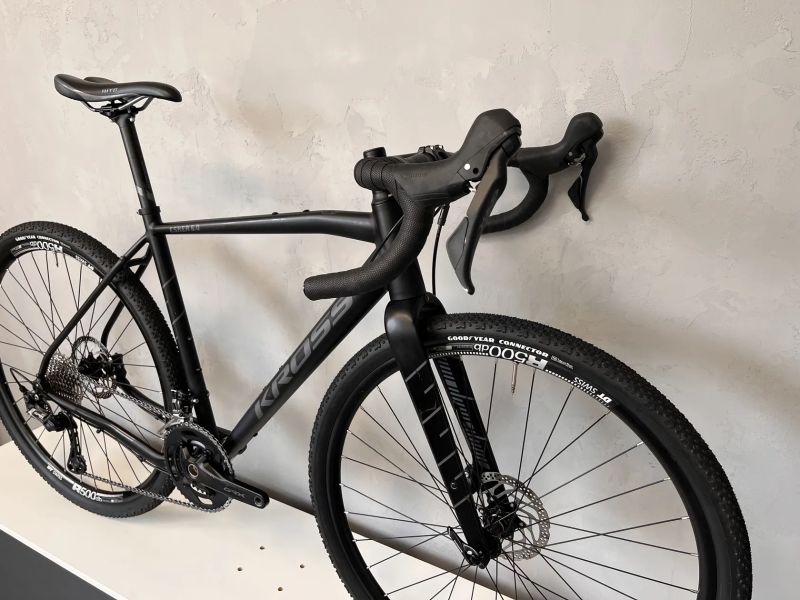 Gravel Kross Esker 6.0 vel. M