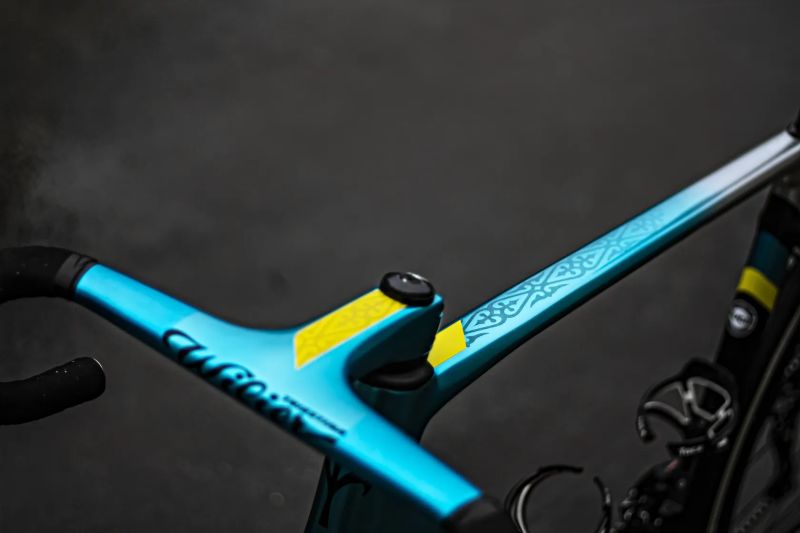 Wilier Zero SLR Astana, Dura - Ace Di2 2x12, Vision SC45 CL