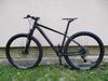 Nové lehlé 29" kolo na rámu Maxbike M909 17", Deore1x12, vzduch. vidlice Suntour Raidon, pevné osy