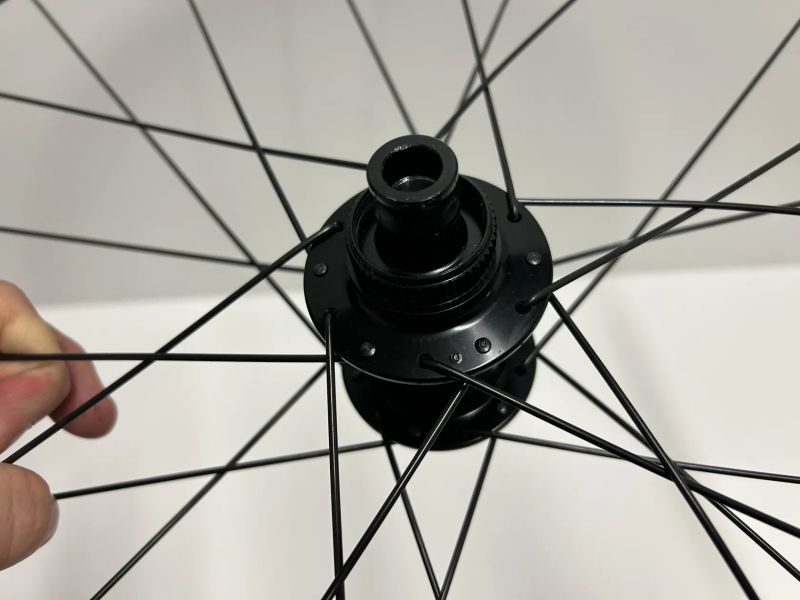 Nová zapletená kola DT Swiss R470, vnitřní šířka 20 mm, pro kotouče centerlock