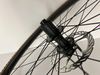 Nová zapletená kola Axis Elite Disc, vnitřní šířka 24 mm i s kotouči Sram 