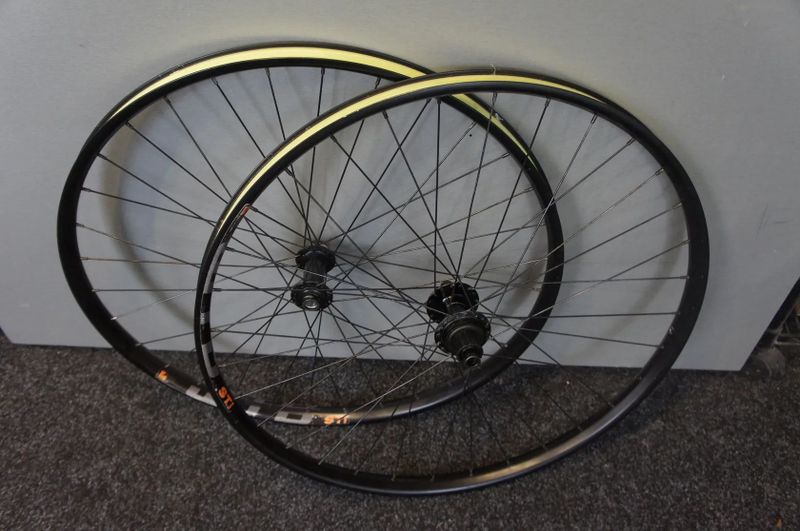 SHIMANO FH-MT510+ WTB boost