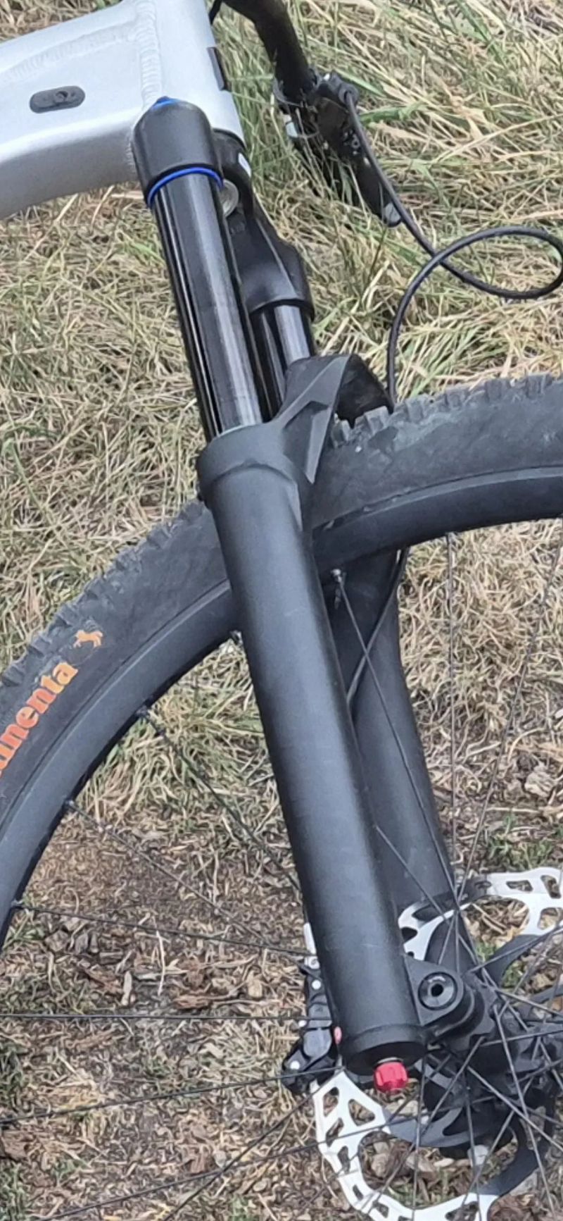 SR Suntour Durolux 180 mm 2025