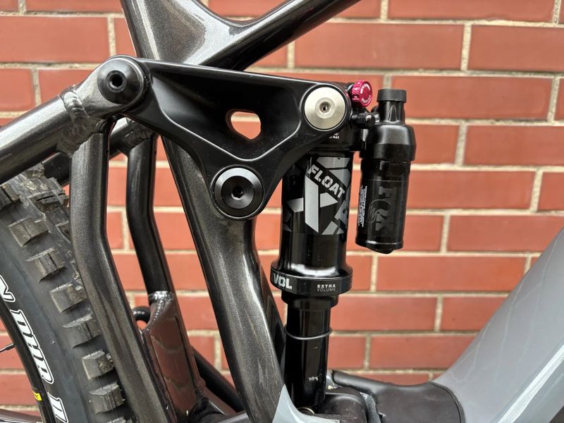 Mondraker Crusher Carbon