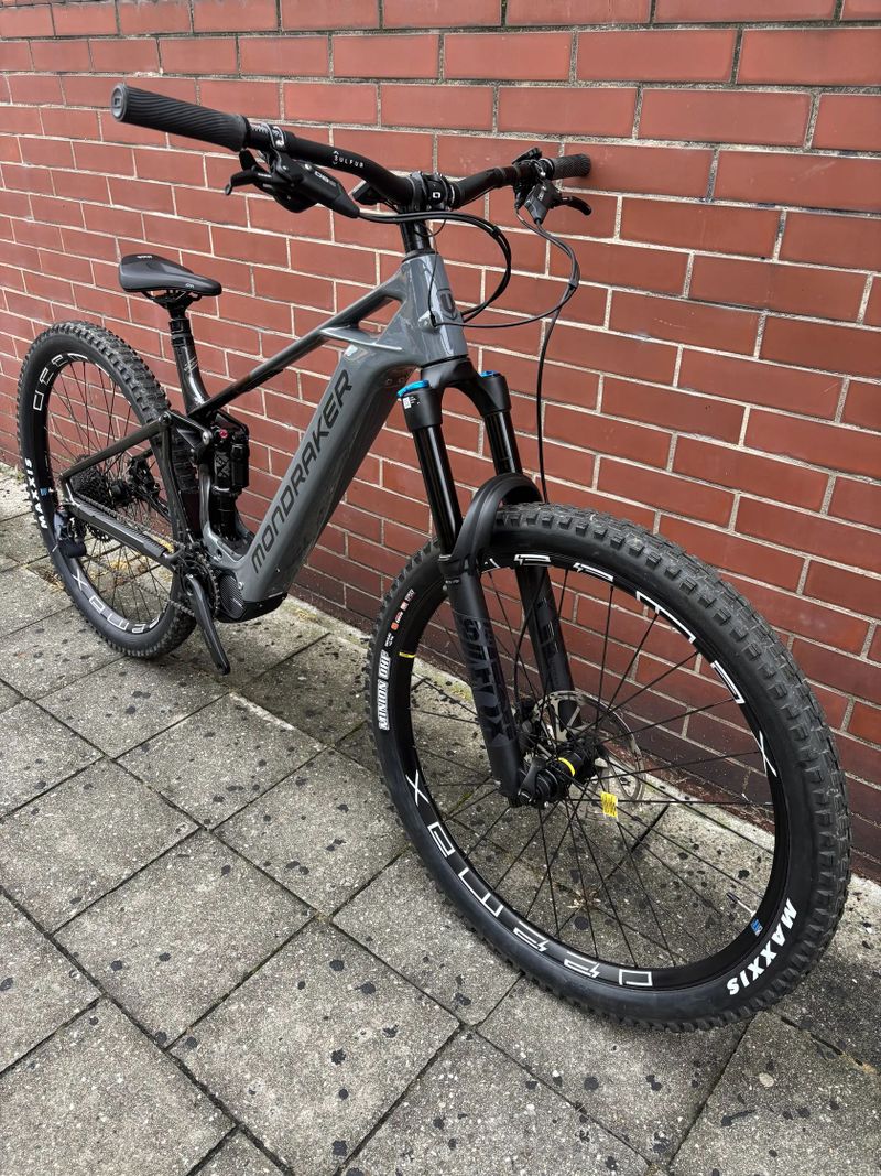 Mondraker Crusher Carbon