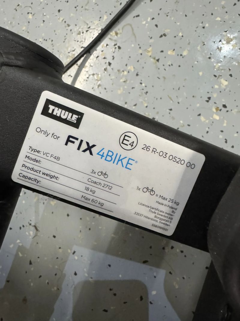 Thule NOSIČ KOL NA ČTYŘI KOLA PRO TAŽNÉ ZAŘÍZENÍ systém FIX 4BIKE