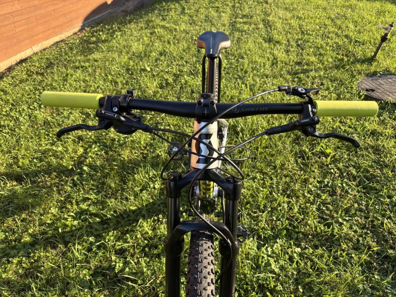Scott Scale JR 710