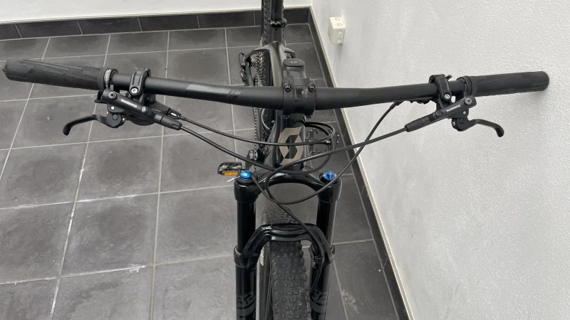 Scott Scale 930 vel.M