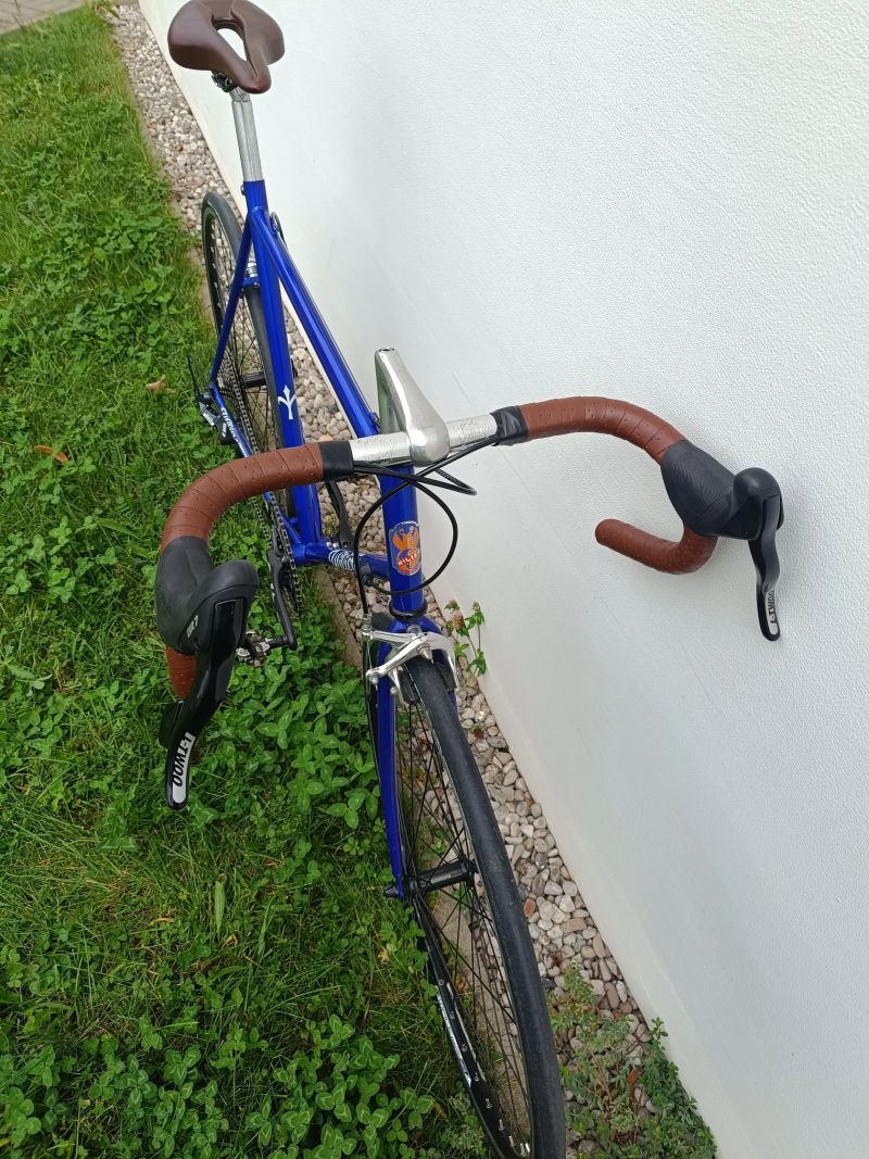 Restomod - replika Wilier Azzurrata