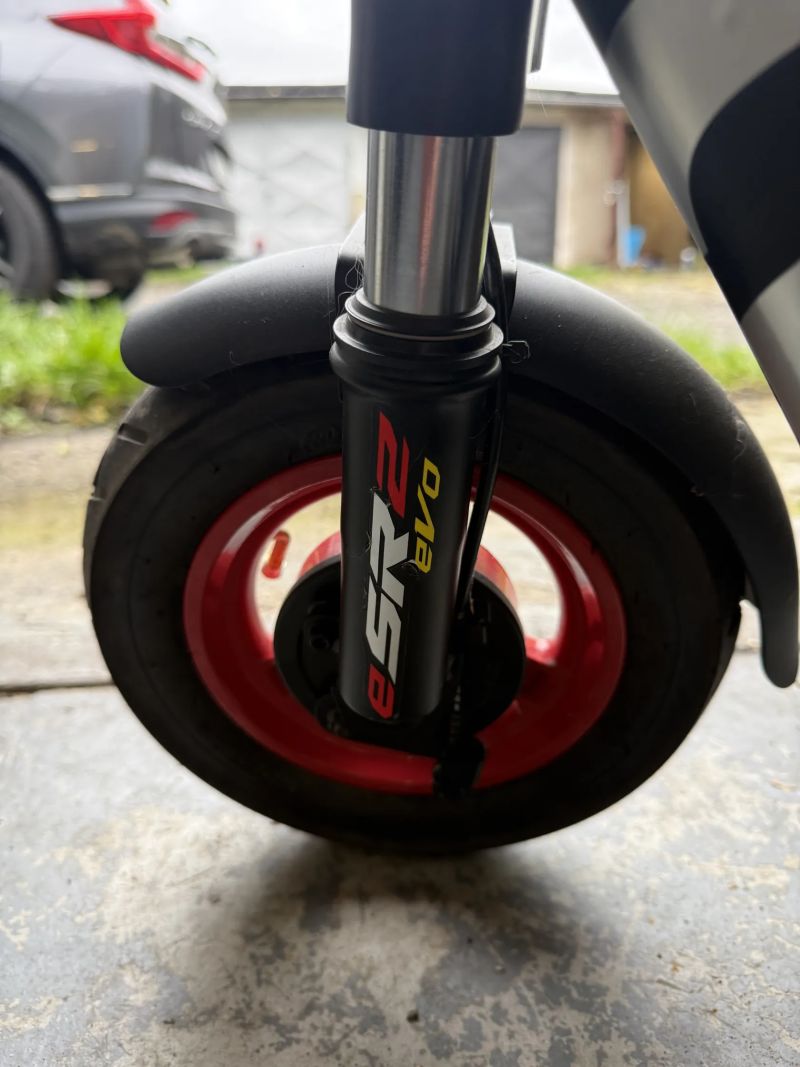 Elektrická koloběžka Aprilia eSR2 EVO