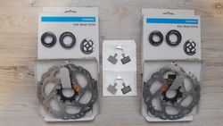 Kotouče SHIMANO SLX/105 SM-RT70 Center Lock 160 mm + desky SHIMANO K05S-RX organické