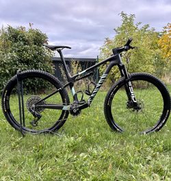 Canyon CFR LUX WORLD CUP AXS na postavu 166-175 cm