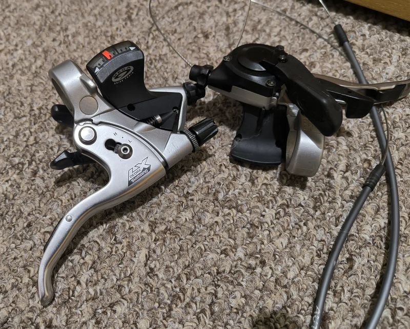 Shimano LX 3x9 ST-M570