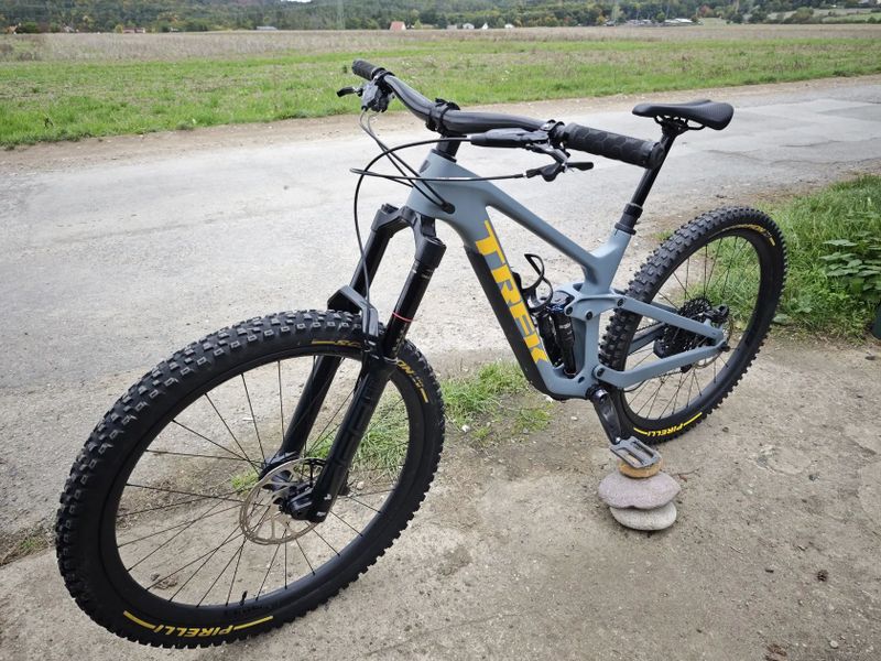 Trek Slash 9.8