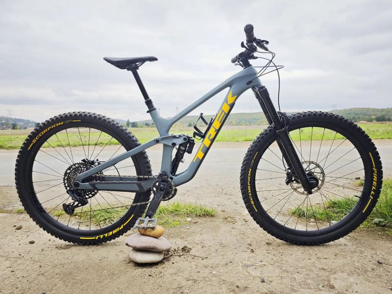 Trek Slash 9.8