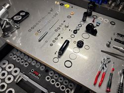 Servis odpružení – vidlice, tlumiče, sedlovky (celá ČR)