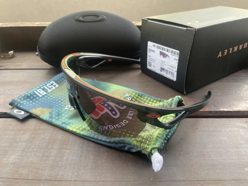 Oakley více modelů