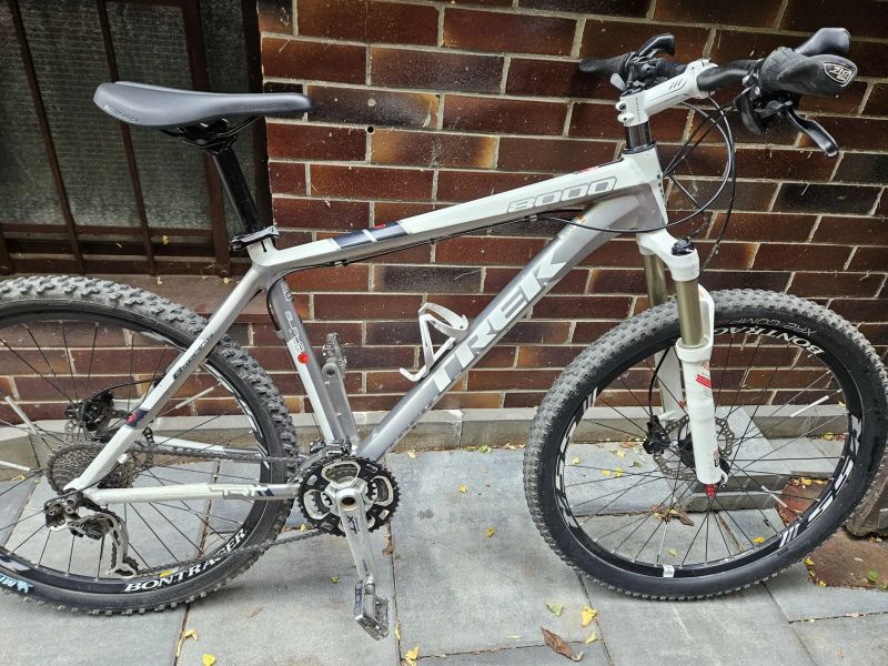 Trek 8000
