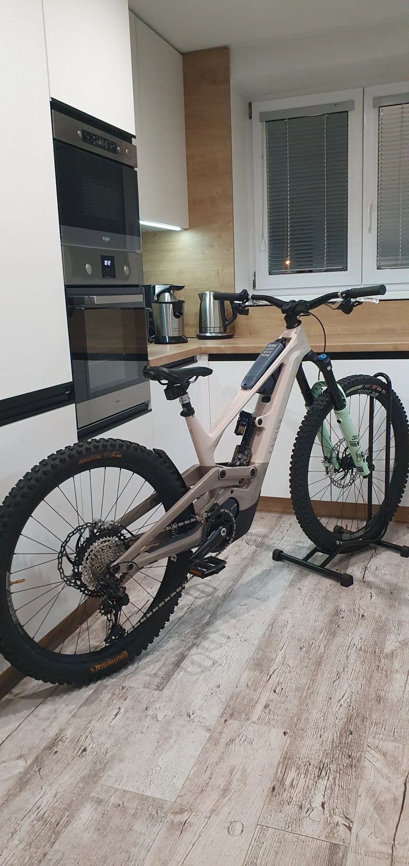 Canyon Torque On 900Wh+720Wh
