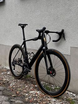Superior X-Road L (Ultegra Di2, DT240)