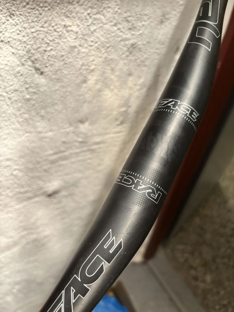 Karbonové řídítka Race Face NEXT SL Carbon, 35/740 mm